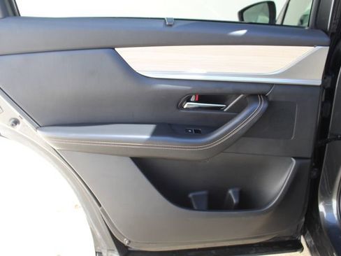 Used 2024 MAZDA CX-90 3.3 Turbo w/ Preferred Plus image 33