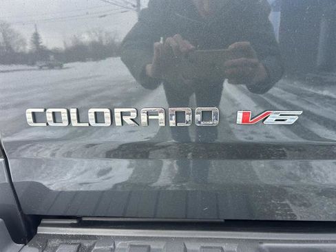 Used 2017 Chevrolet Colorado LT w/ LT Convenience Package image 41