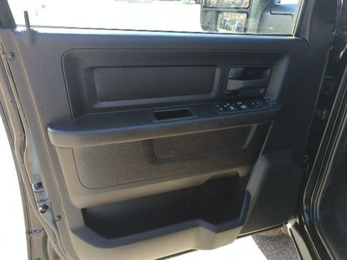 Certified 2024 RAM 3500 Tradesman w/ Chrome Appearance Group image 16