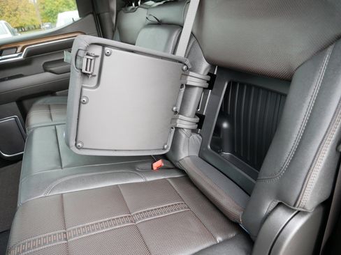 Certified 2024 Chevrolet Silverado 1500 High Country w/ Technology Package image 36