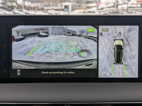 New 2026 Nissan Kicks SR w/ Cold Weather Package image 17