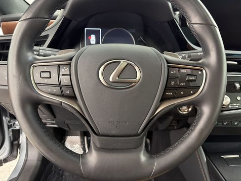 Certified 2025 Lexus ES 350 w/ Premium Package FWD image 12