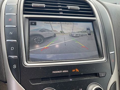 Used 2017 Lincoln MKX Reserve w/ Lincoln MKX Climate Package AWD/4WD image 21