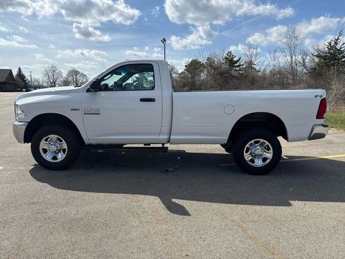 Used 2018 RAM 3500 Tradesman w/ Chrome Appearance Group AWD/4WD image 8