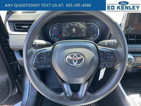 Used 2023 Toyota RAV4 LE AWD/4WD image 14