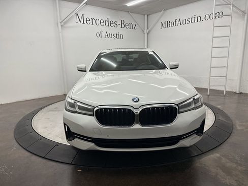 Used 2021 BMW 540i w/ Premium Package image 2