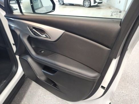Used 2022 Chevrolet Blazer LT image 20