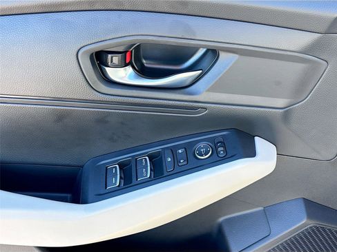 Certified 2024 Honda Accord LX image 20