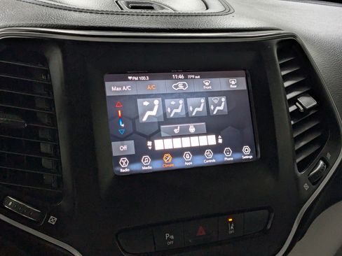 Used 2021 Jeep Cherokee Latitude Plus AWD/4WD image 15
