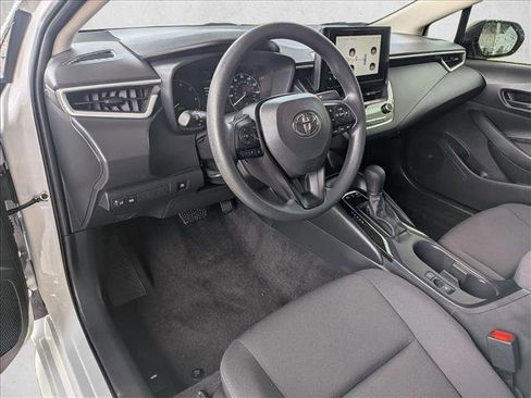 Used 2025 Toyota Corolla LE w/ Convenience Package FWD image 10