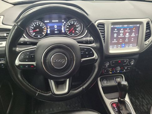 Used 2020 Jeep Compass Latitude w/ Popular Equipment Group FWD image 22