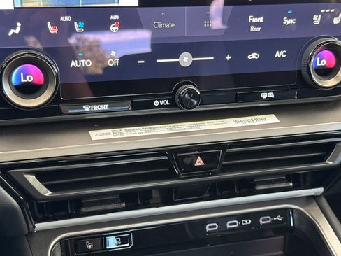 Certified 2026 Lexus TX 550h AWD Plug-In Hybrid w/ Technology Package image 28