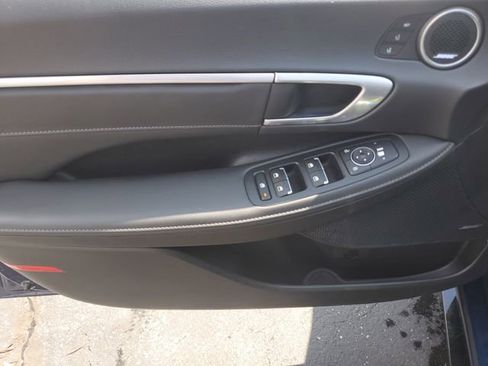 Used 2022 Hyundai Sonata Limited FWD image 19