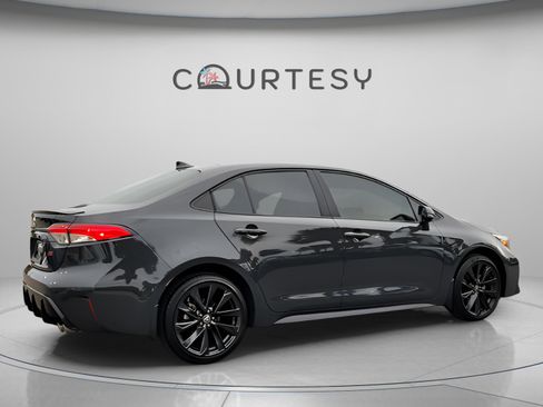 Certified 2025 Toyota Corolla SE image 5