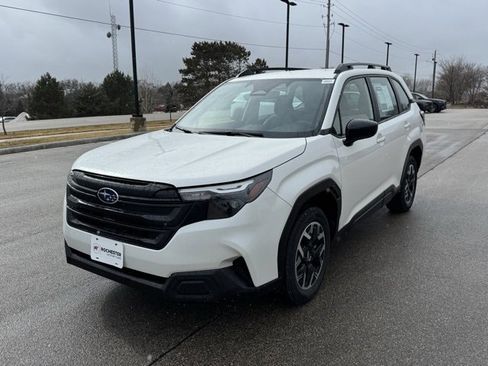 Used 2025 Subaru Forester image 31