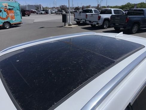 Used 2023 Buick Envision Avenir AWD/4WD image 9