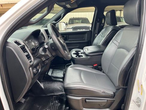 Used 2022 RAM 2500 Tradesman RWD image 23