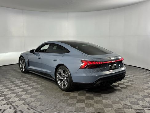 Used 2022 Audi e-tron GT Premium Plus image 8