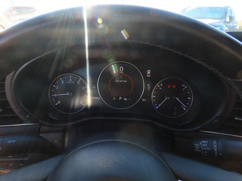 Used 2024 MAZDA MAZDA3 s image 33