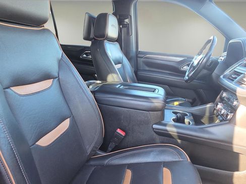 Used 2021 GMC Yukon XL AT4 w/ AT4 Premium Package image 16