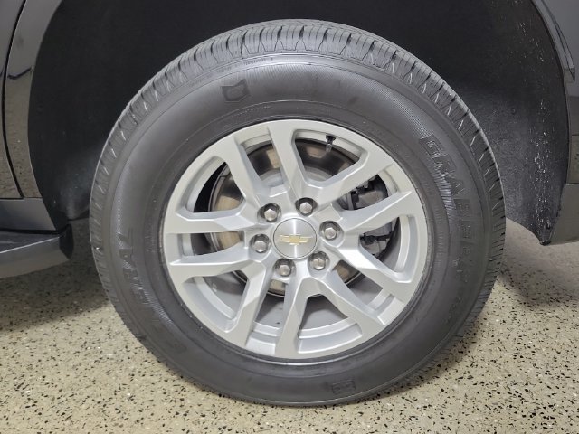 Used 2022 Chevrolet Tahoe LS w/ Driver Alert Package RWD image 8