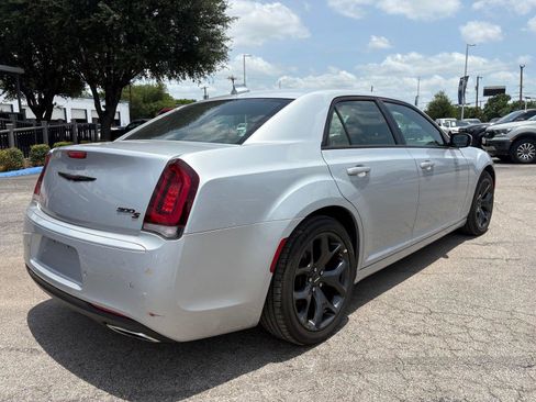 Used 2023 Chrysler 300 S RWD image 3