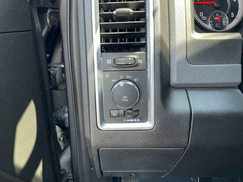 Used 2018 RAM 2500 Big Horn AWD/4WD image 17