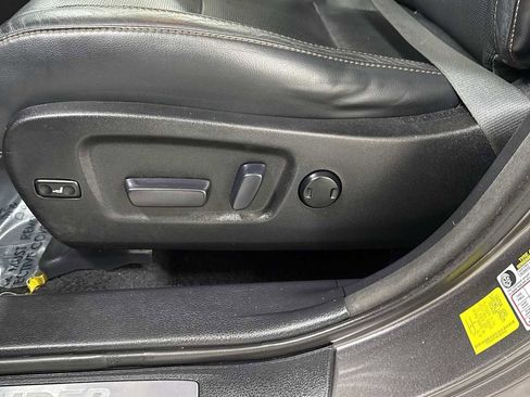 Used 2015 Toyota Highlander Limited Platinum image 14