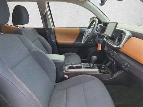 Used 2019 Toyota Tacoma SR5 image 24