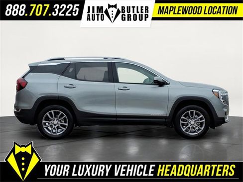 Used 2024 GMC Terrain SLT image 5