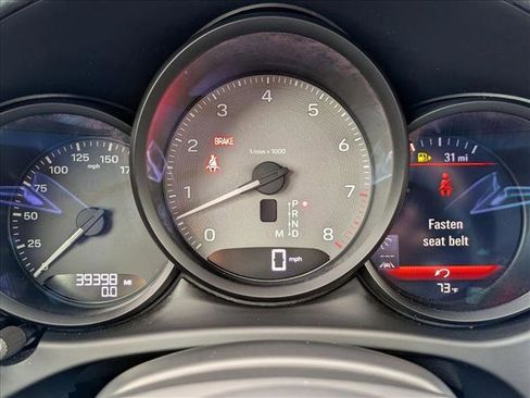 Used 2023 Porsche Macan S image 11