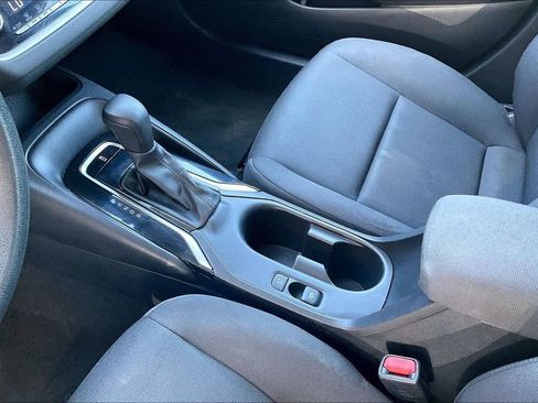 Used 2023 Toyota Corolla LE FWD image 17