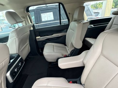 Used 2022 Ford Expedition Max XLT RWD image 47