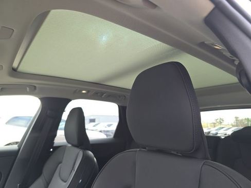 New 2026 Volvo XC60 B5 Plus w/ Protection Package Premier AWD/4WD image 25