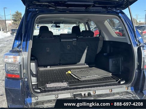 Used 2016 Toyota 4Runner SR5 image 8