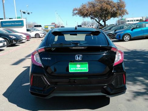 Used 2018 Honda Civic EX image 9