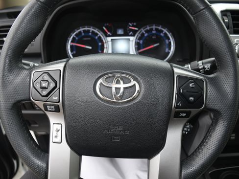 Used 2017 Toyota 4Runner Limited image 14