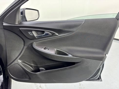 Used 2019 Chevrolet Malibu LT image 37