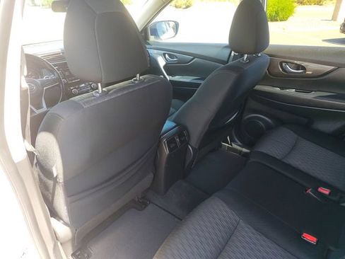 Used 2020 Nissan Rogue SV AWD/4WD image 13