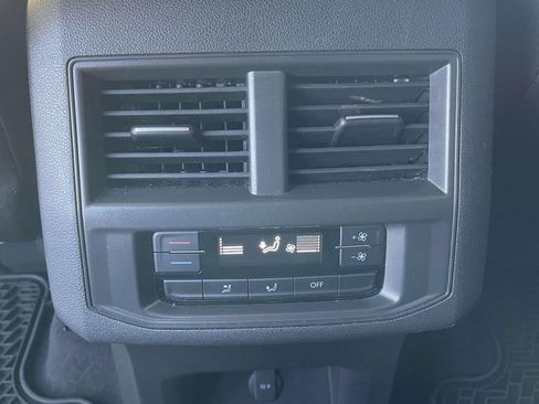 Used 2022 Volkswagen Atlas SE AWD/4WD image 14