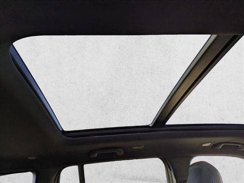 Used 2023 Jeep Grand Cherokee Trailhawk w/ Advanced Protech Group II image 19