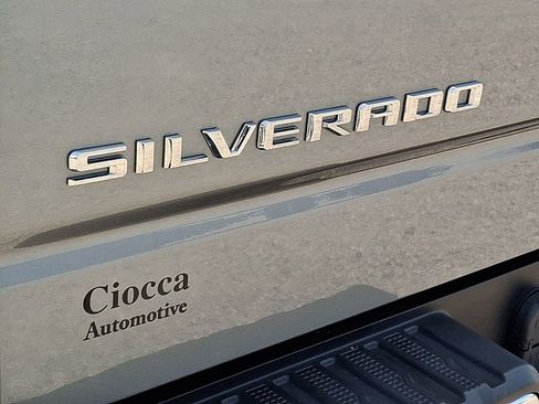 Used 2023 Chevrolet Silverado 1500 LT AWD/4WD image 29