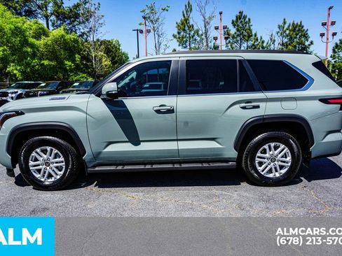 Used 2024 Toyota Sequoia SR5 w/ SR5 Premium Package AWD/4WD image 7