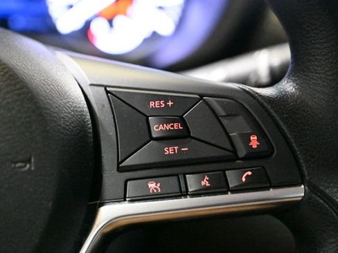 Used 2024 Nissan Sentra SV FWD image 33