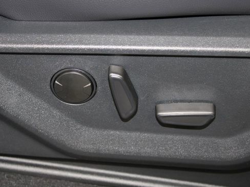 New 2026 Ford F250 Lariat w/ Black Appearance Package image 26