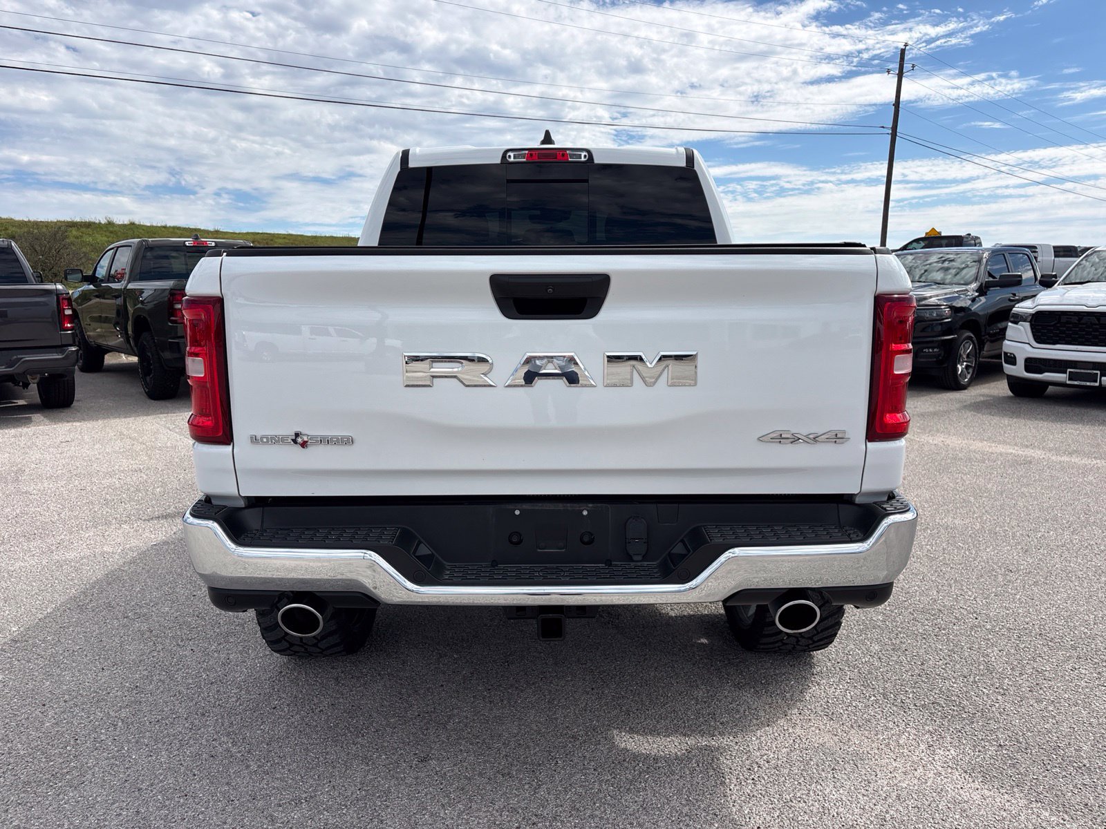 Used 2025 RAM 1500 Lone Star AWD/4WD image 9