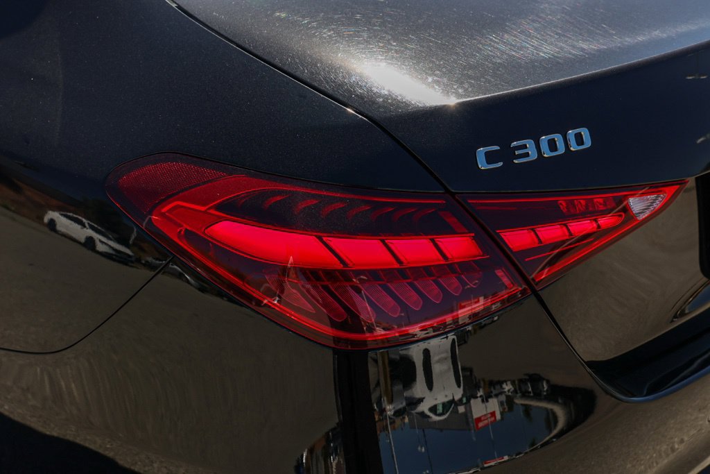 Used 2025 Mercedes-Benz C 300 4MATIC Sedan image 7