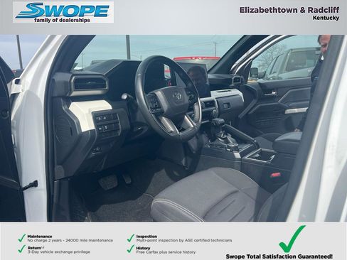 Used 2024 Toyota Tacoma TRD Off-Road image 12