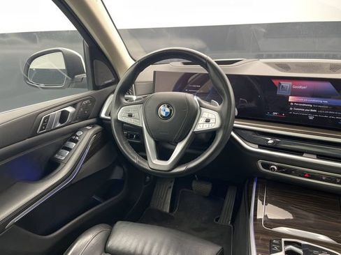 Used 2023 BMW X7 xDrive40i AWD/4WD image 22