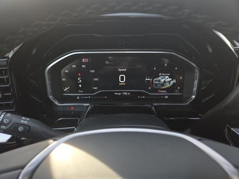 New 2025 GMC Sierra 3500 SLT w/ SLT Premium Package image 30